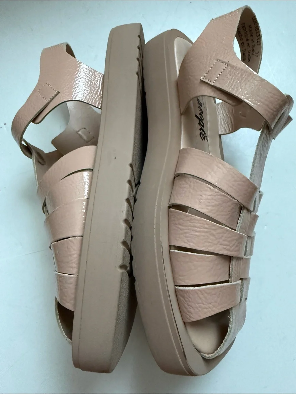 Free People Fisherman Beige Patent Leather Sandals Shoes Women’s Size 37, Italy